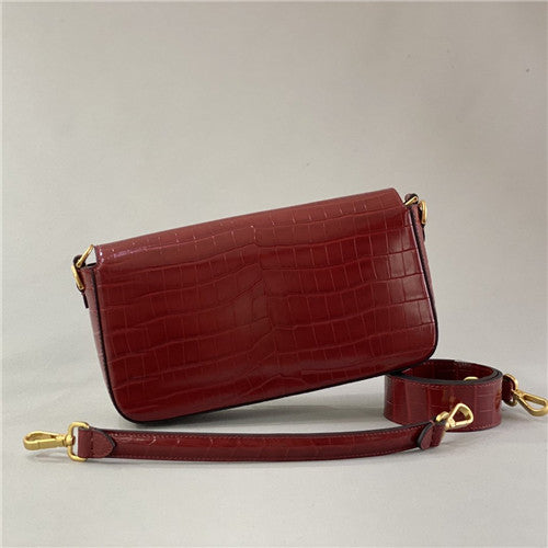 フェンディの象徴的なバゲットバッグ