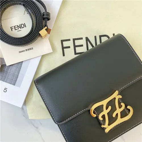 フェンディ カーリグラフィー バッグ
