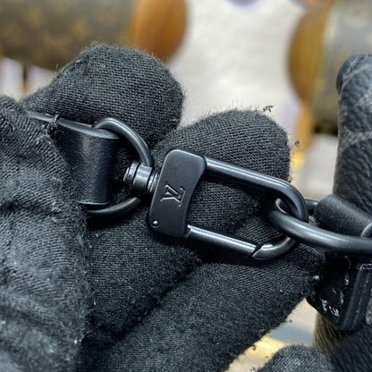 LV オンザゴー シルバー ソフト