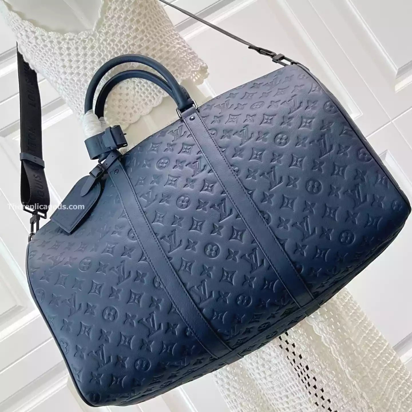キーポル バンドリエール 50 バッグ ネイビーブルー モノグラムシャドウ – LW313