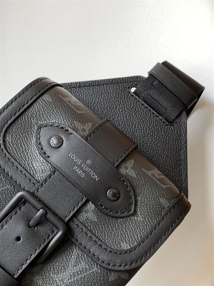 ルイ・ヴィトン ソミュール スリングバッグ モノグラム・エクリプス コーティングキャンバス – LVB010