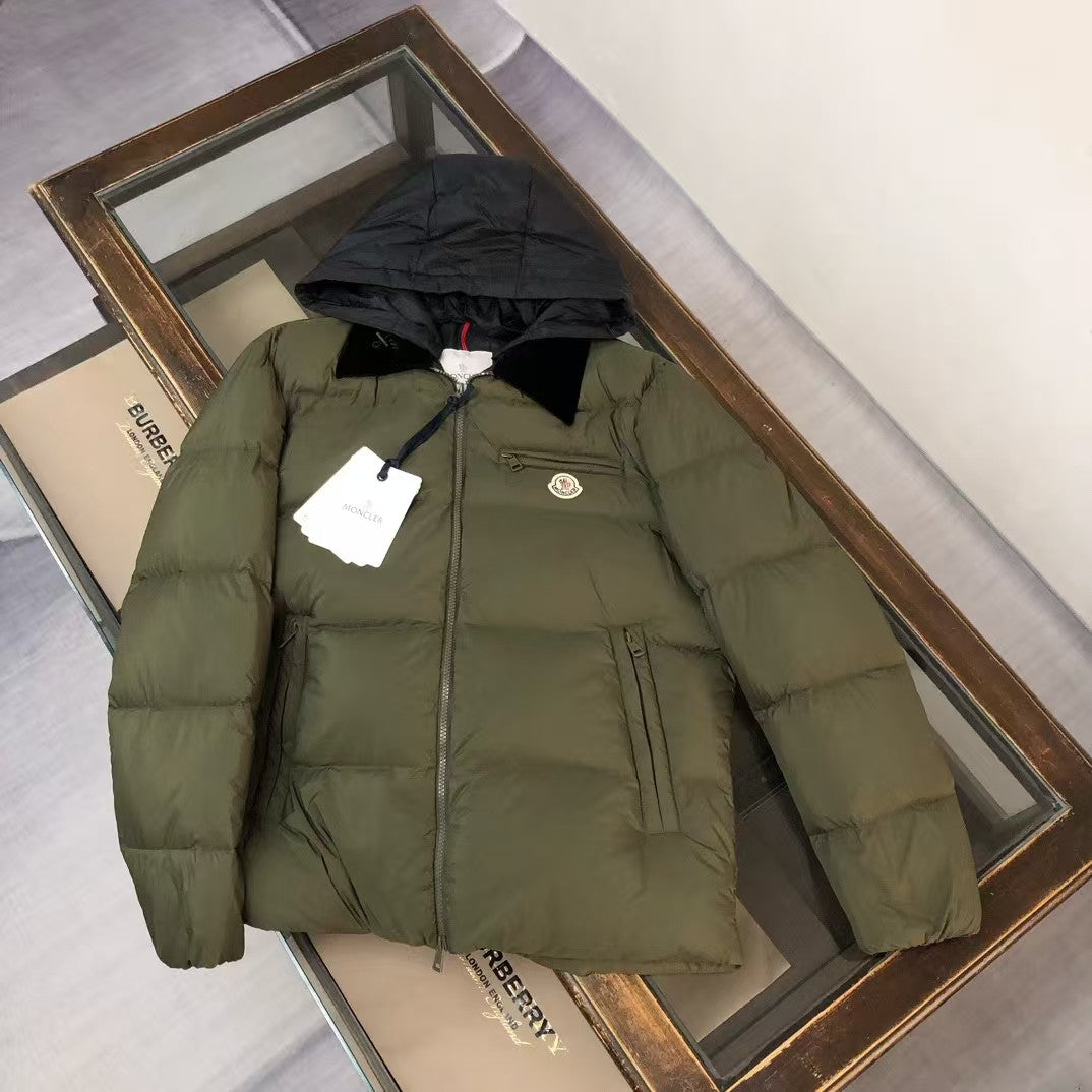 【Moncler全国送料無料】【即日出荷】新作数量限定予行販売モンクレールダウンジャケット