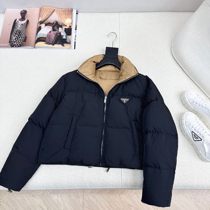 【PRADA旗艦店】ダウンジャケット、ご好評に付き再入荷！