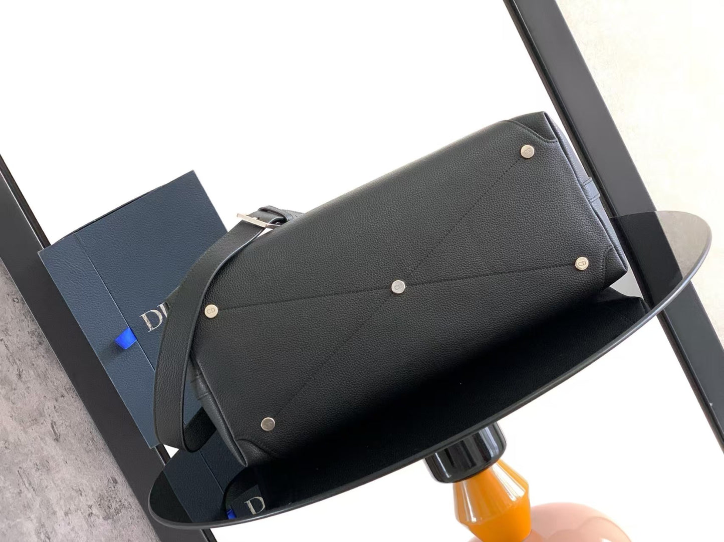 ミディアム ディオール ノルマンディー トートバッグ ブラウン ディオール アイコン カーフスキン |