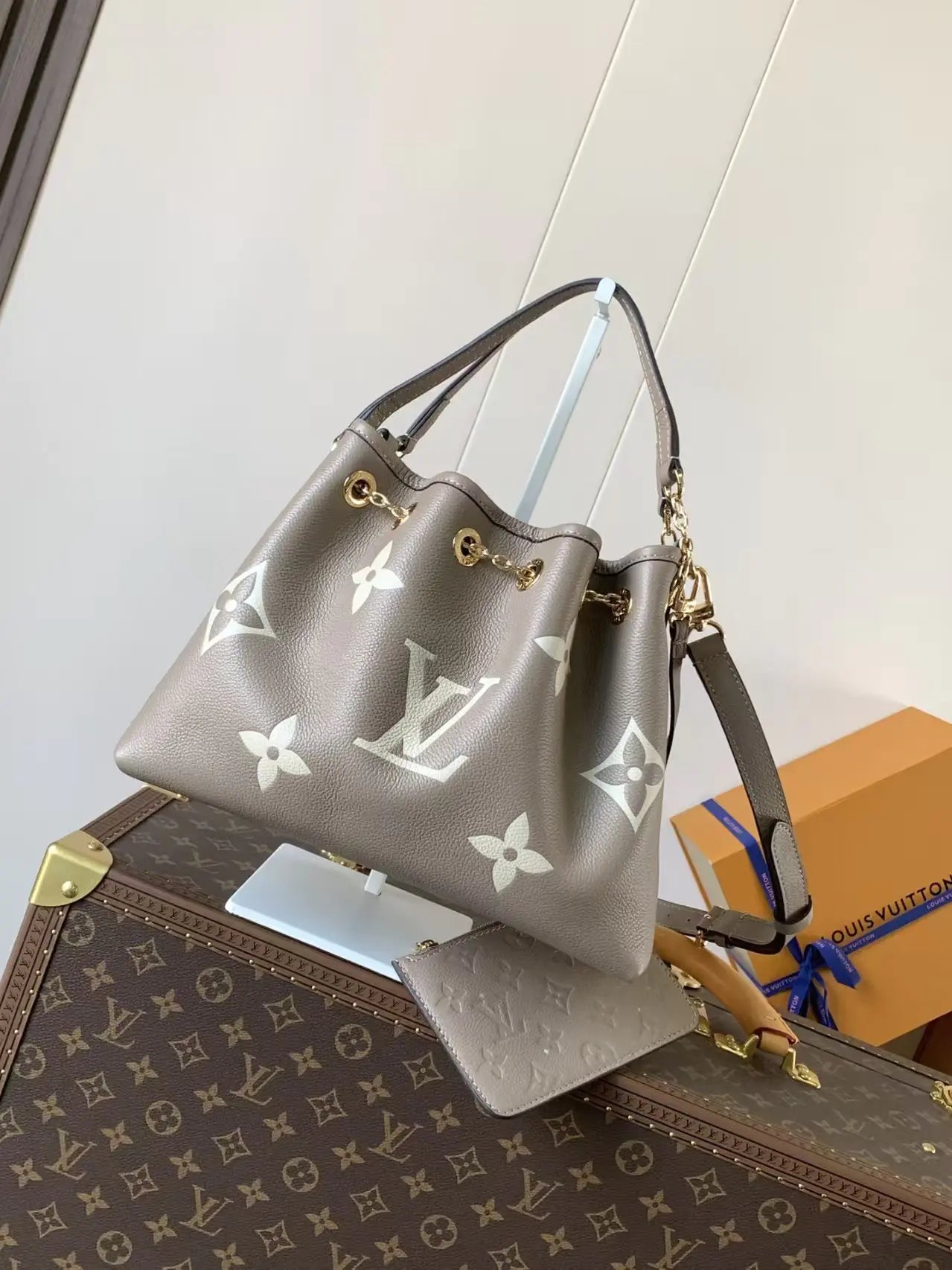 LV バンドル バイカラー モノグラム アンプラント レザー - レディース - ハンドバッグ