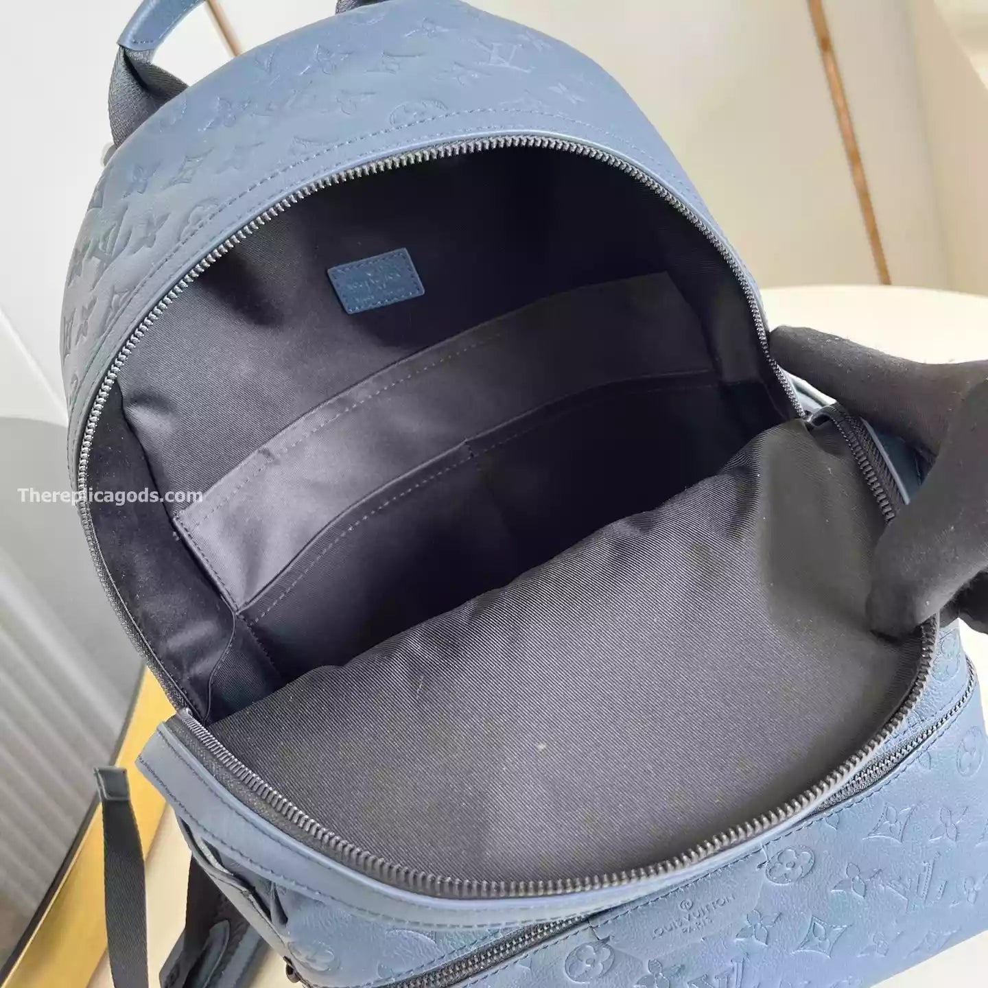 ディスカバリーバックパック PM ネイビーブルー – LW317