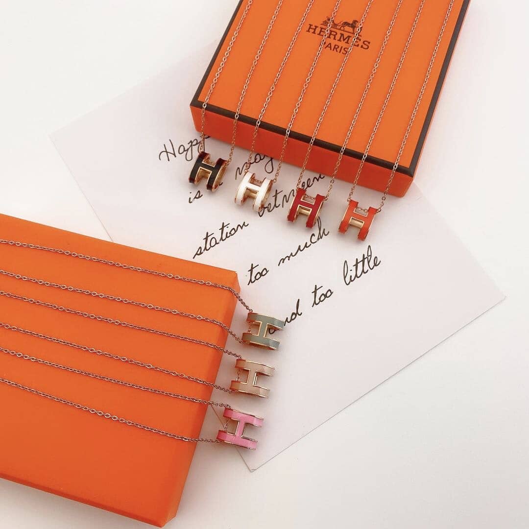 エルメスのロゴネックレスの卸売