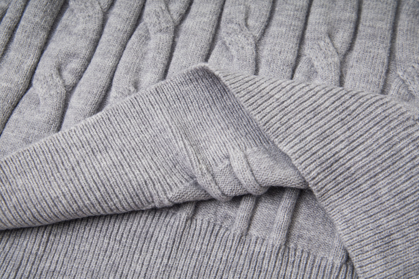 【PRADA旗艦店】プラダ セーター 男女兼用 ご好評に付き再入荷！