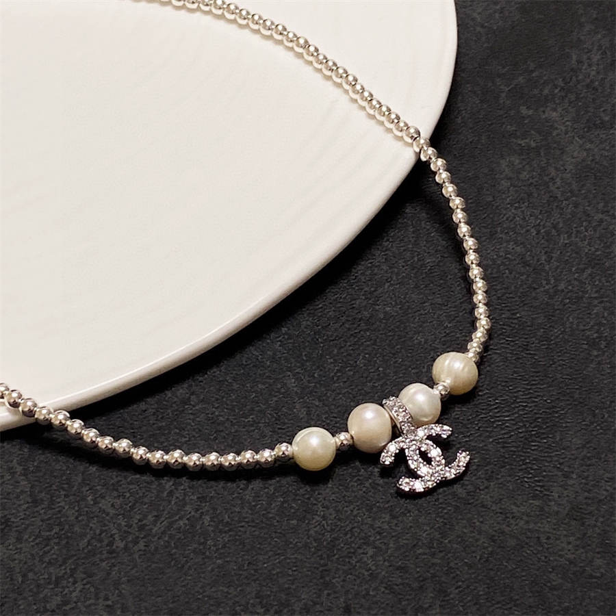 シャネルの天然淡水パールネックレス