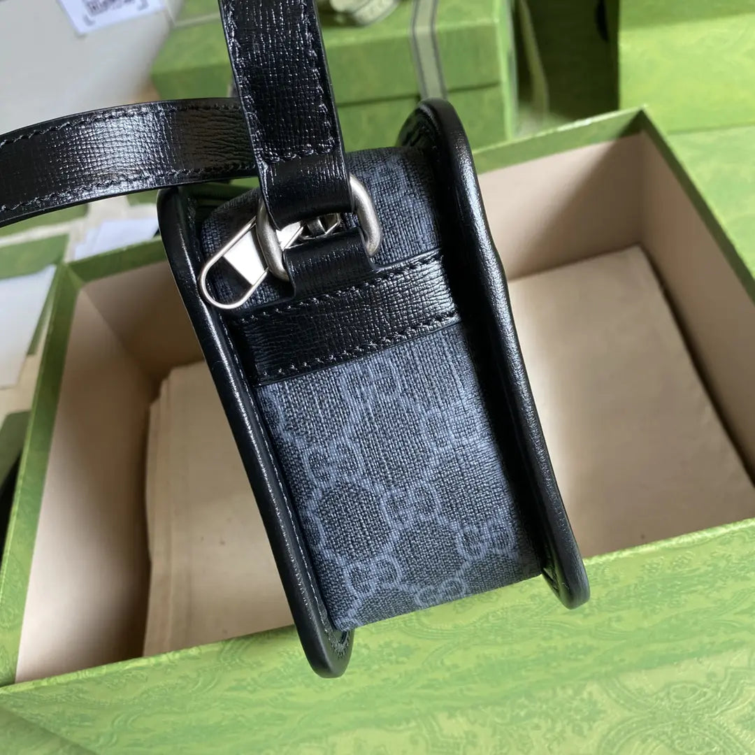 GGショルダーバッグ