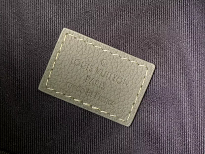 ルイ・ヴィトン ディスカバリーPM バックパック オリーブグリーン モノグラムシャドウレザー – LW148