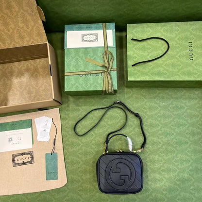 グッチ ソーホー カメラバッグ