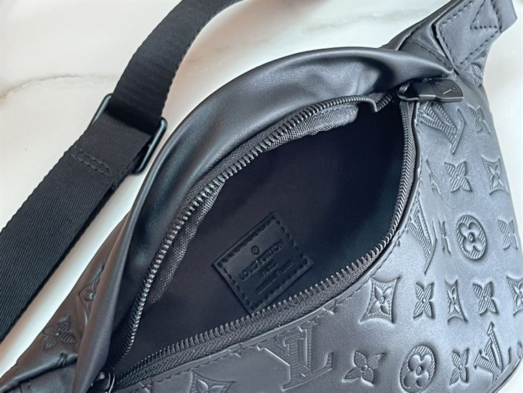 ルイ・ヴィトン ディスカバリー バンバッグ PM – LVB073