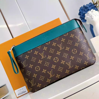 ボルネオグリーン ソフトトラベルポーチ M13199 – LW403