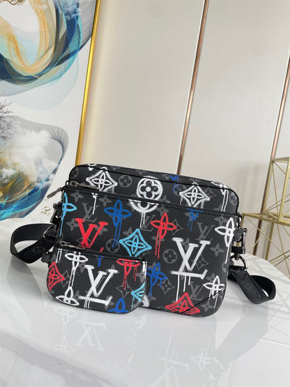ルイ・ヴィトン トリオ メッセンジャーバッグ – LVB066
