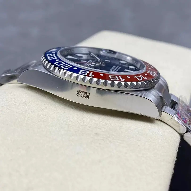 ロレックス GMTマスターII 126719BLRO