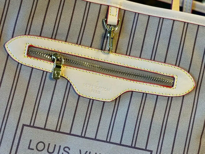 ルイ・ヴィトン M11948 ネヴァーフル バンドリエール インサイドアウト GM