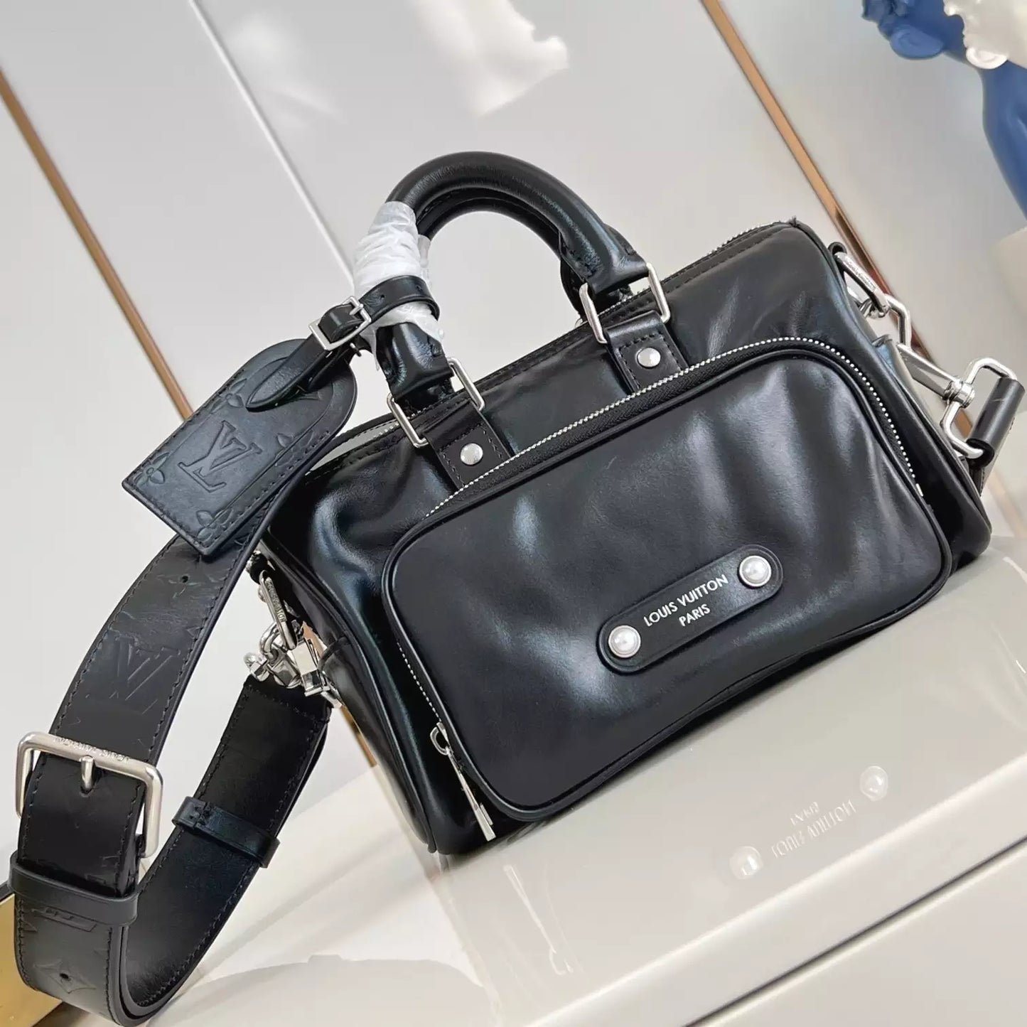 キーポル カーゴ バンドリエール 25 バッグ ブラック レザー M13988 – LW291