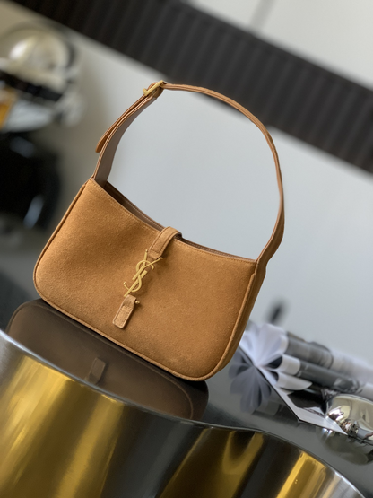 5 7 パイソン ホーボーバッグ