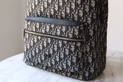 ディオール ライダー バックパック ベージュ＆ブラック ディオール オブリーク ジャカード – DIO028