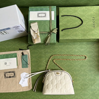 GG マトラッセ レザー スモール バッグ