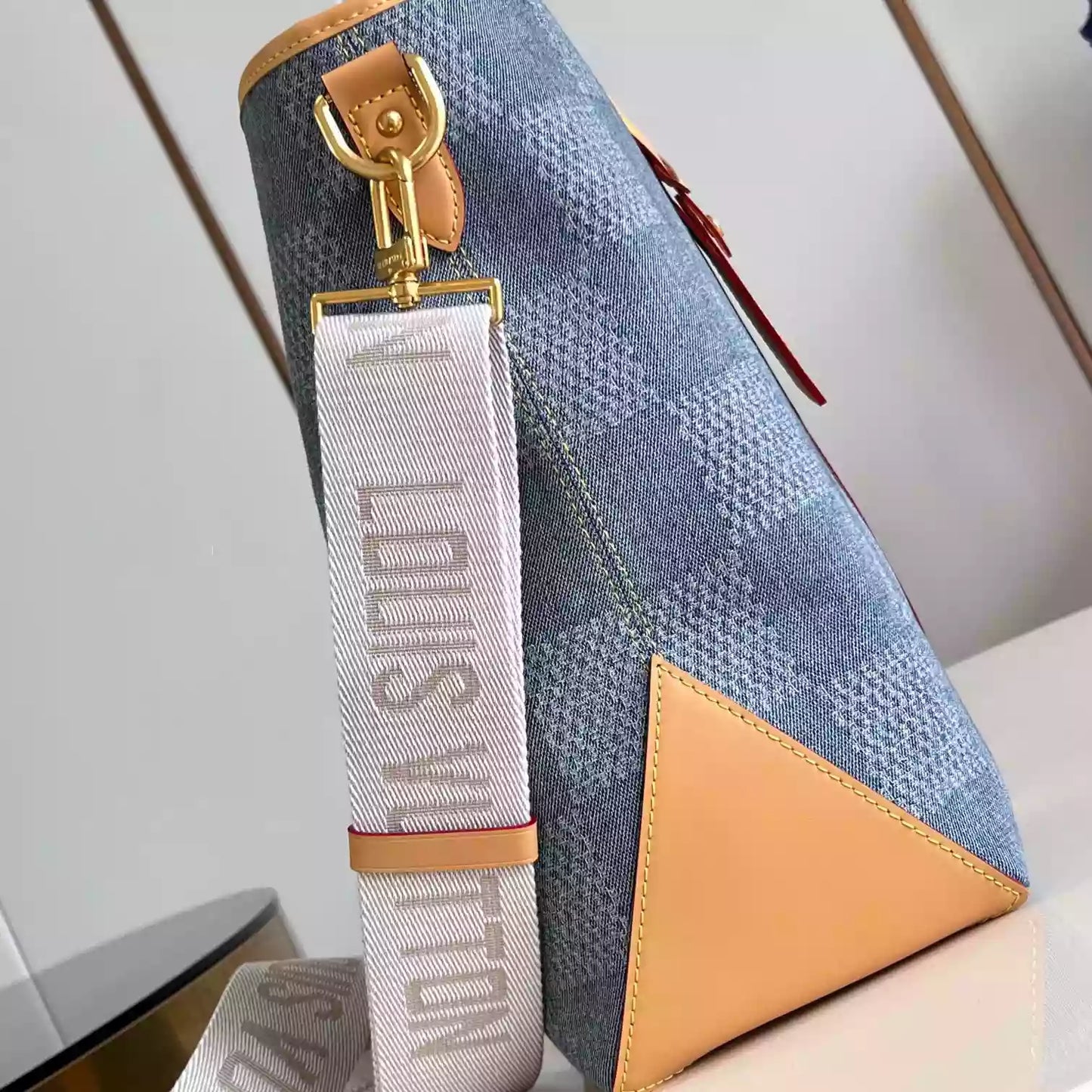 ウィークエンド トート ブルー ダミエ デニム 3D コットンキャンバス N40702 – LW442