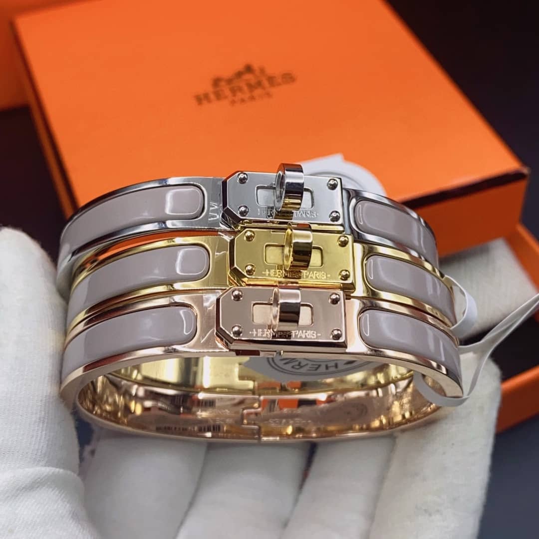 エルメスのクラシックブレスレットのおすすめ