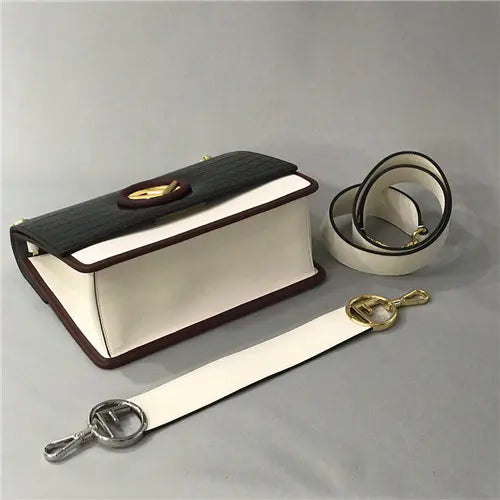 フェンディ カン・イ・FF ショルダーバッグ