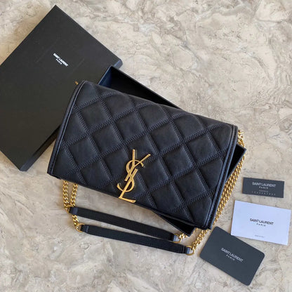 キルティングマットレザーのベッキー ダブルジップポーチ