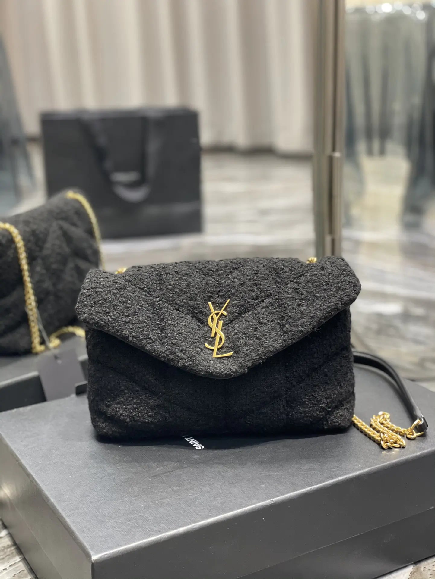 ジャージー素材のパファートイバッグ