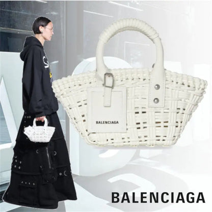 Balenciaga BISTRO XXS ストラップ付きバスケット ホワイト6780282IE3Y9000