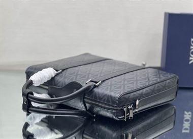 ディオール リンゴ ブリーフケース グレー CD ダイヤモンド キャンバス＆スムースカーフスキン – DIO032