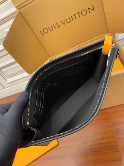 トラベルポーチ ダミエ・グラファイト キャンバス M41696 – LW410