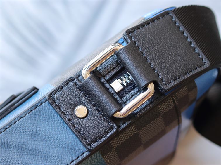 ルイ・ヴィトン アルファ メッセンジャー ダミエ グラファイト ジャイアント ブルー – LVB044