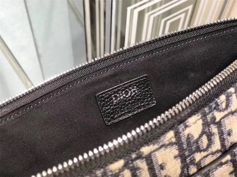 ディオール オブリーク クラッチ