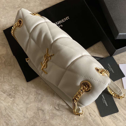 キルティングラムスキンのパファーミディアムバッグ