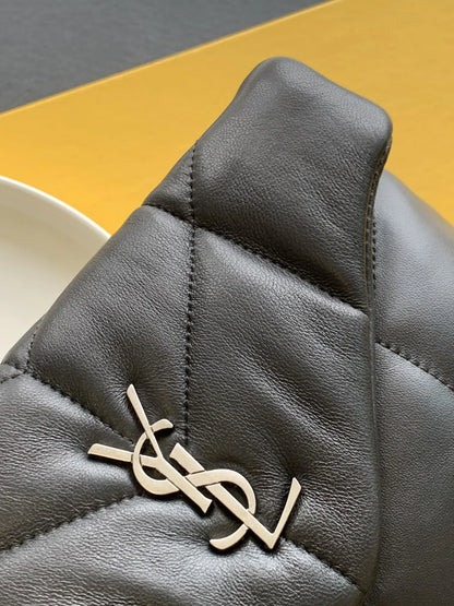 ジャージー素材のパファートイバッグ