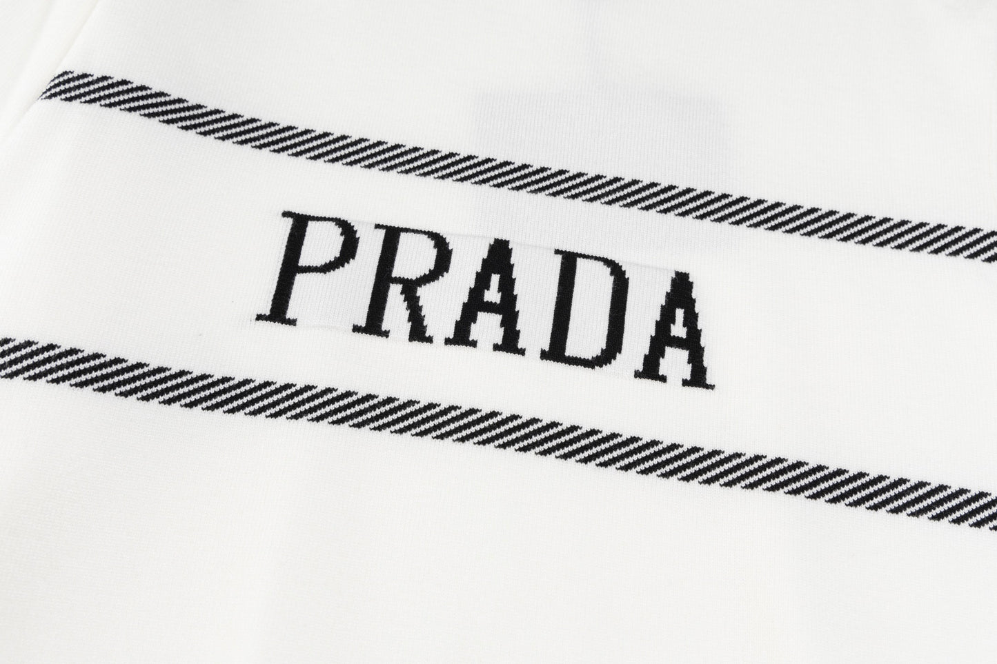 【PRADA旗艦店】プラダ セーター ご好評に付き再入荷！