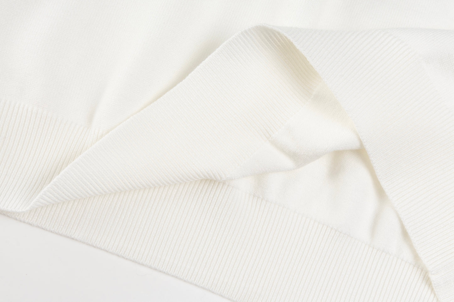 【PRADA旗艦店】プラダ セーター ご好評に付き再入荷！