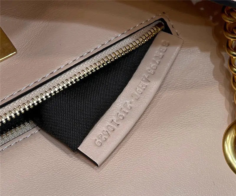 フェンディ バゲットバッグ