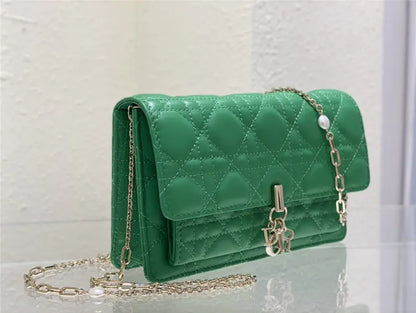 レディディオールクラッチ