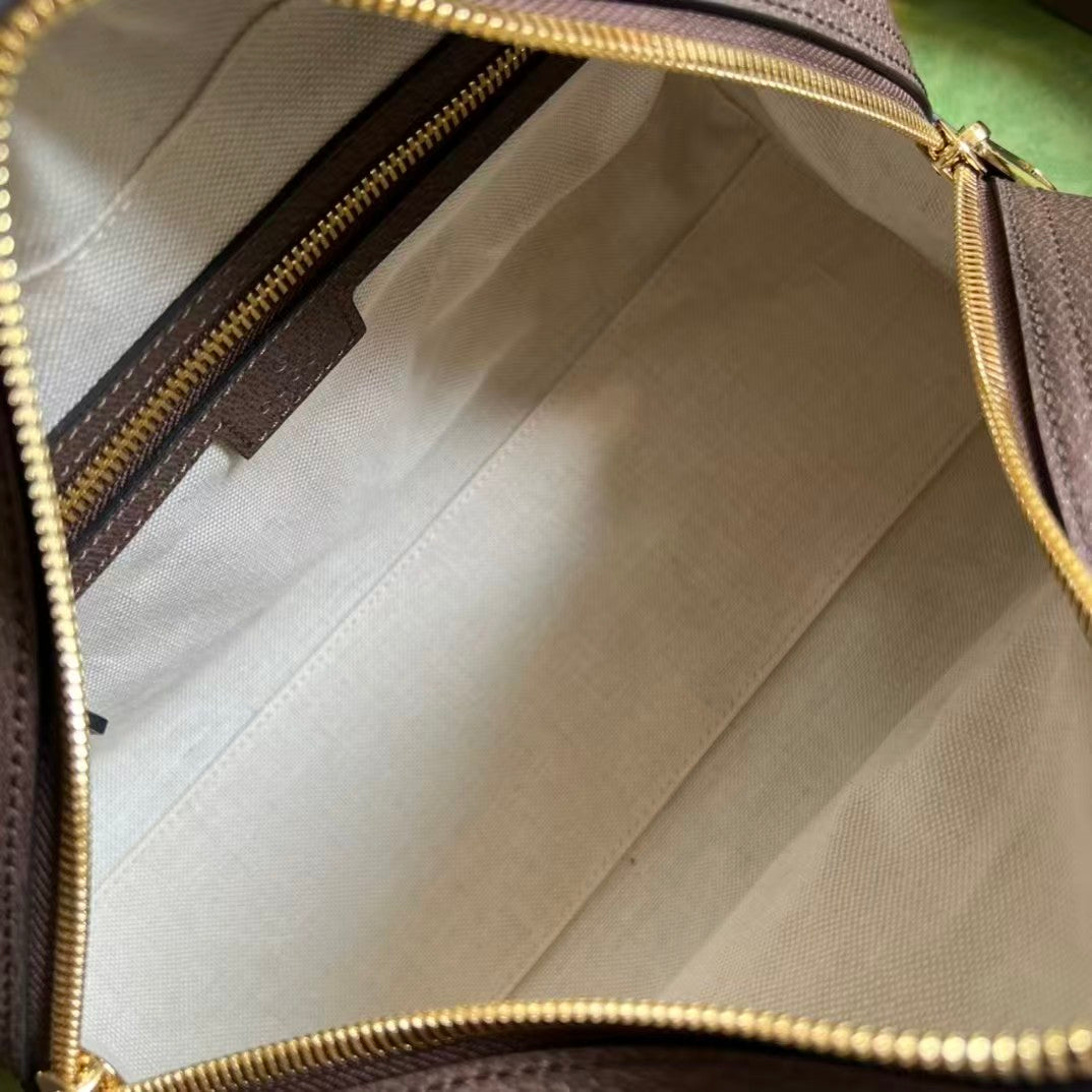 GUCCI メッセンジャーバッグ