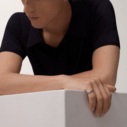 ラブウェディングバンド、8個のダイヤモンド