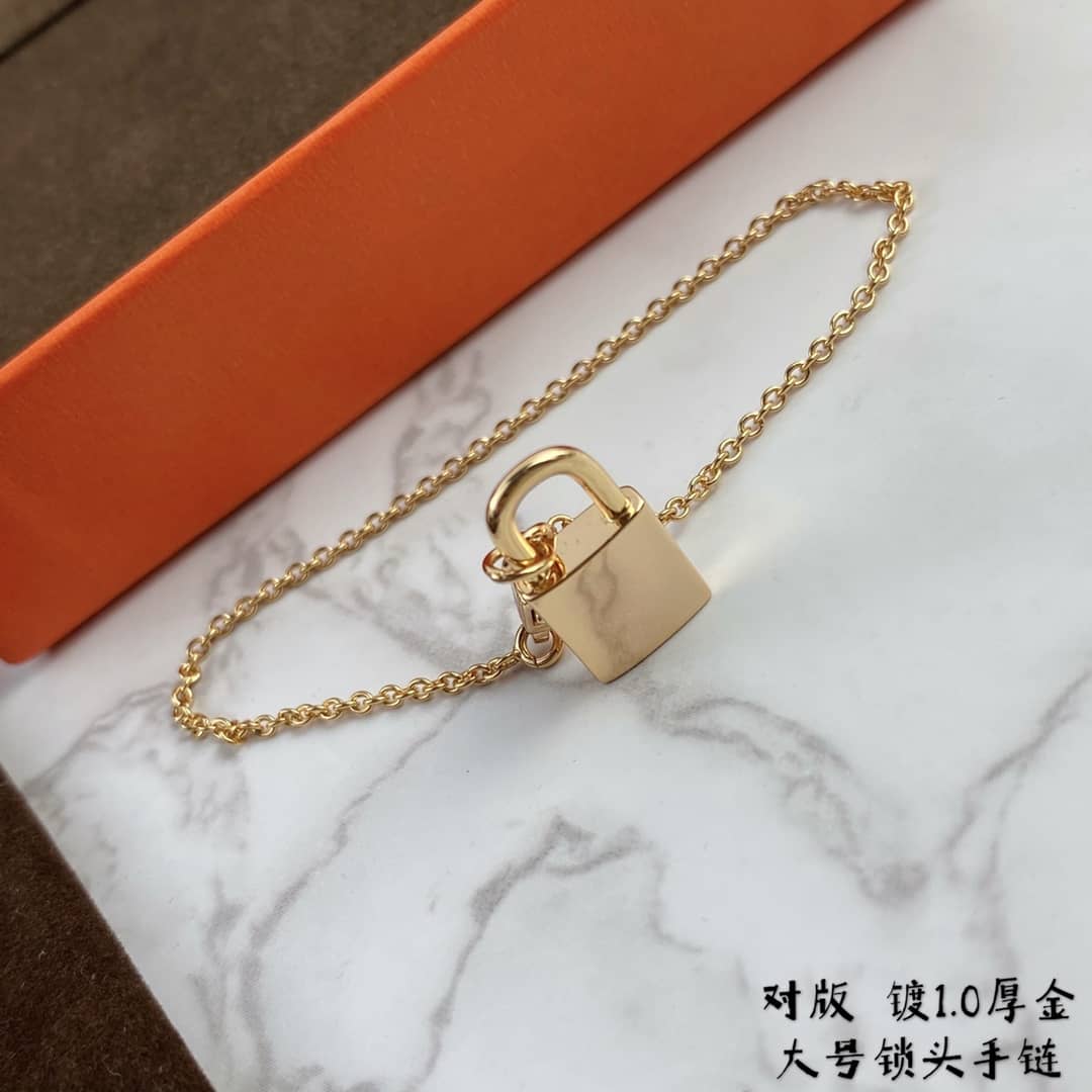 エルメスのブレスレットが安い