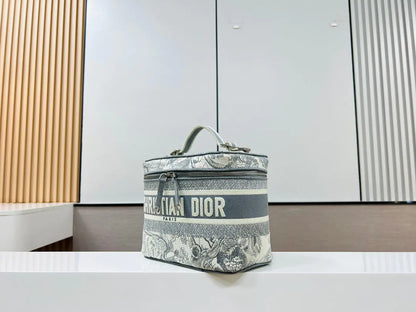 クリスチャン・ディオール コスメティックバッグ