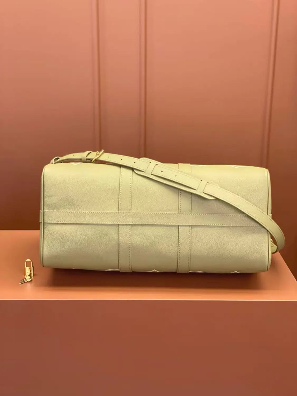 ルイ・ヴィトン M46671 キーポル・バンドリエール45