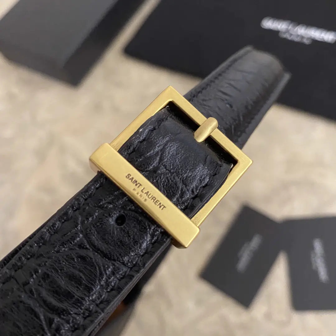 LE 5 7 クロコダイル型押しシャイニーレザー製ホーボーバッグ