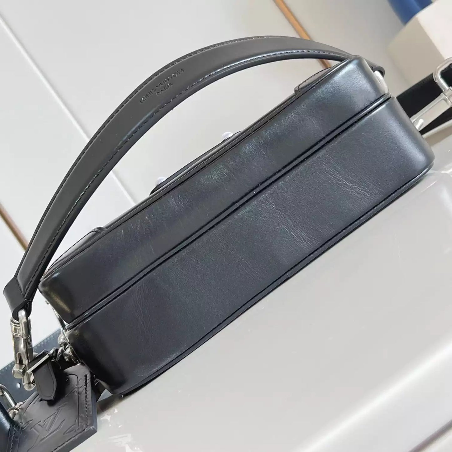 NIL シティバッグ ブラック カーフレザー M13987 – LW285