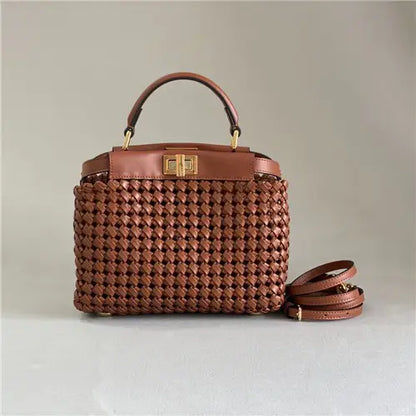 ピーカブー フェンディ レプリカバッグ