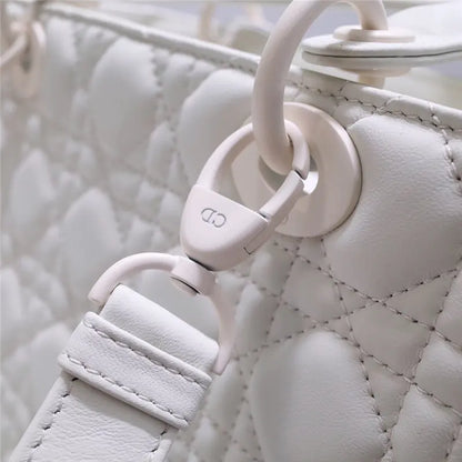 レディディオール マットホワイト